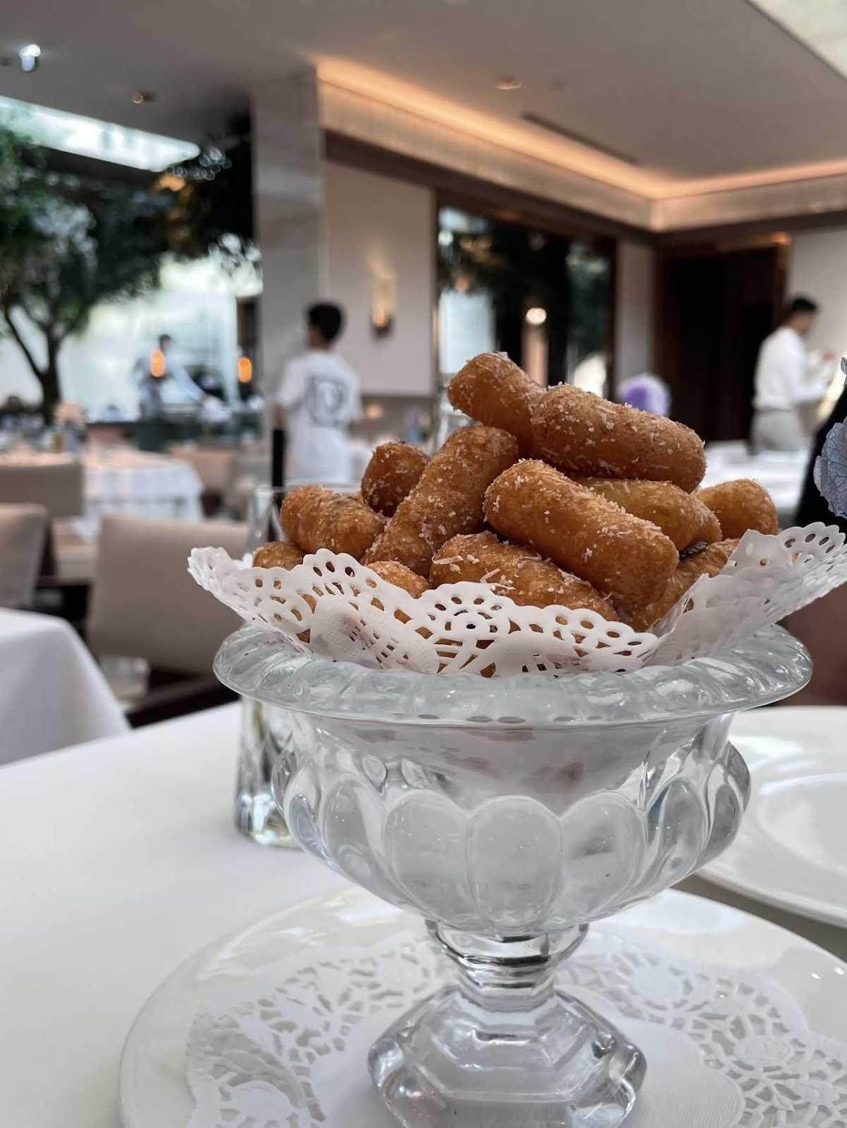 Signor Sassi Riyadh - سنيور ساسي Signor Sassi Riyadh - سنيور ساسي