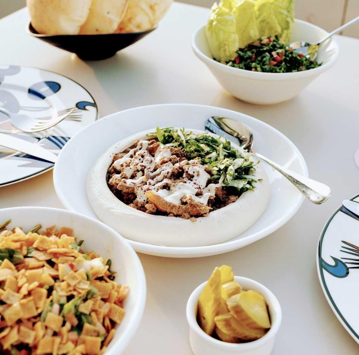 Em Sherif Cafe - أم شريف Em Sherif Cafe - أم شريف