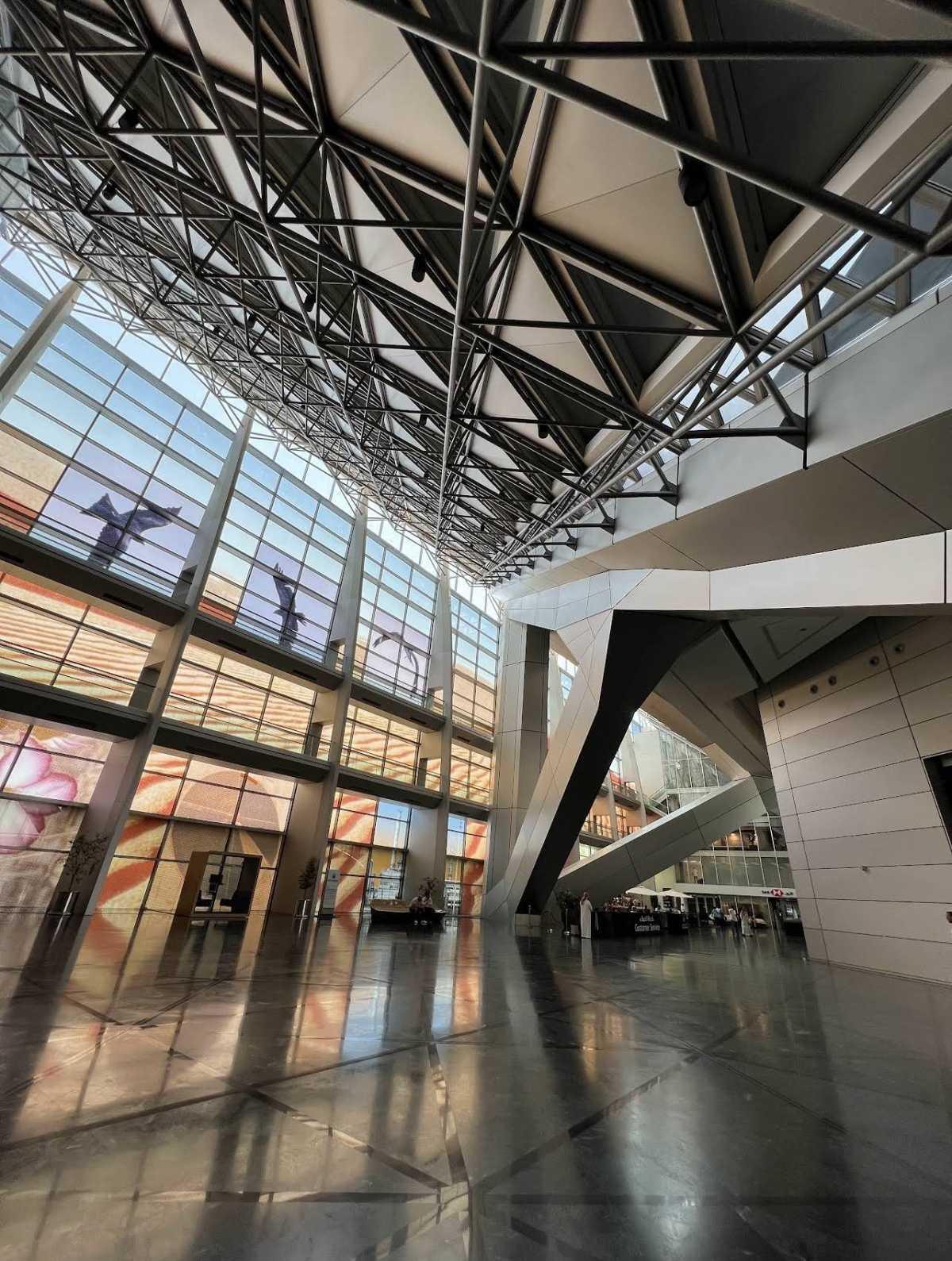 Al Faisaliah Tower - برج الفيصلية Al Faisaliah Tower - برج الفيصلية