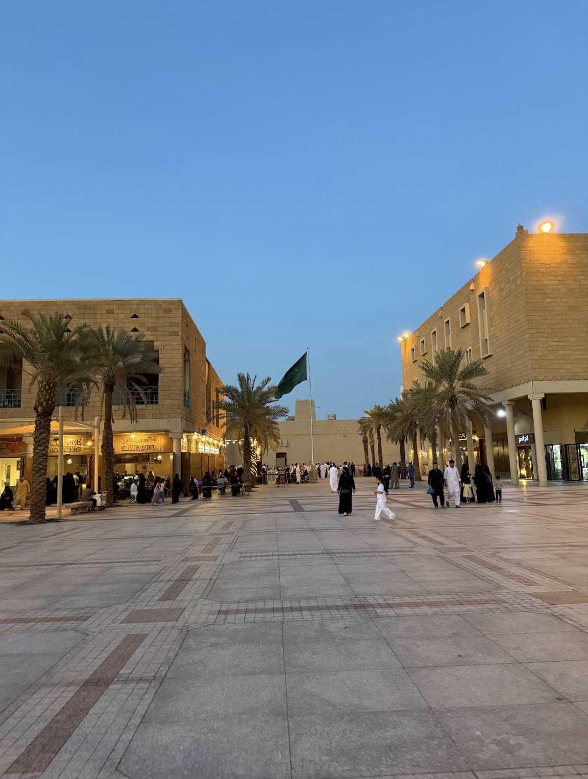 Souk Al Zal - سوق الزل Souk Al Zal - سوق الزل
