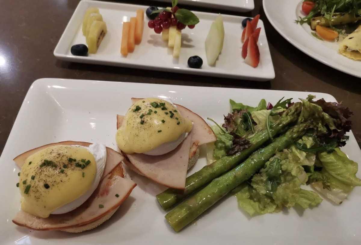 Cafe Bateel & Bateel - Tahlia Street - مقهى بتيل- شارع التحلية Cafe Bateel & Bateel - Tahlia Street - مقهى بتيل- شارع التحلية