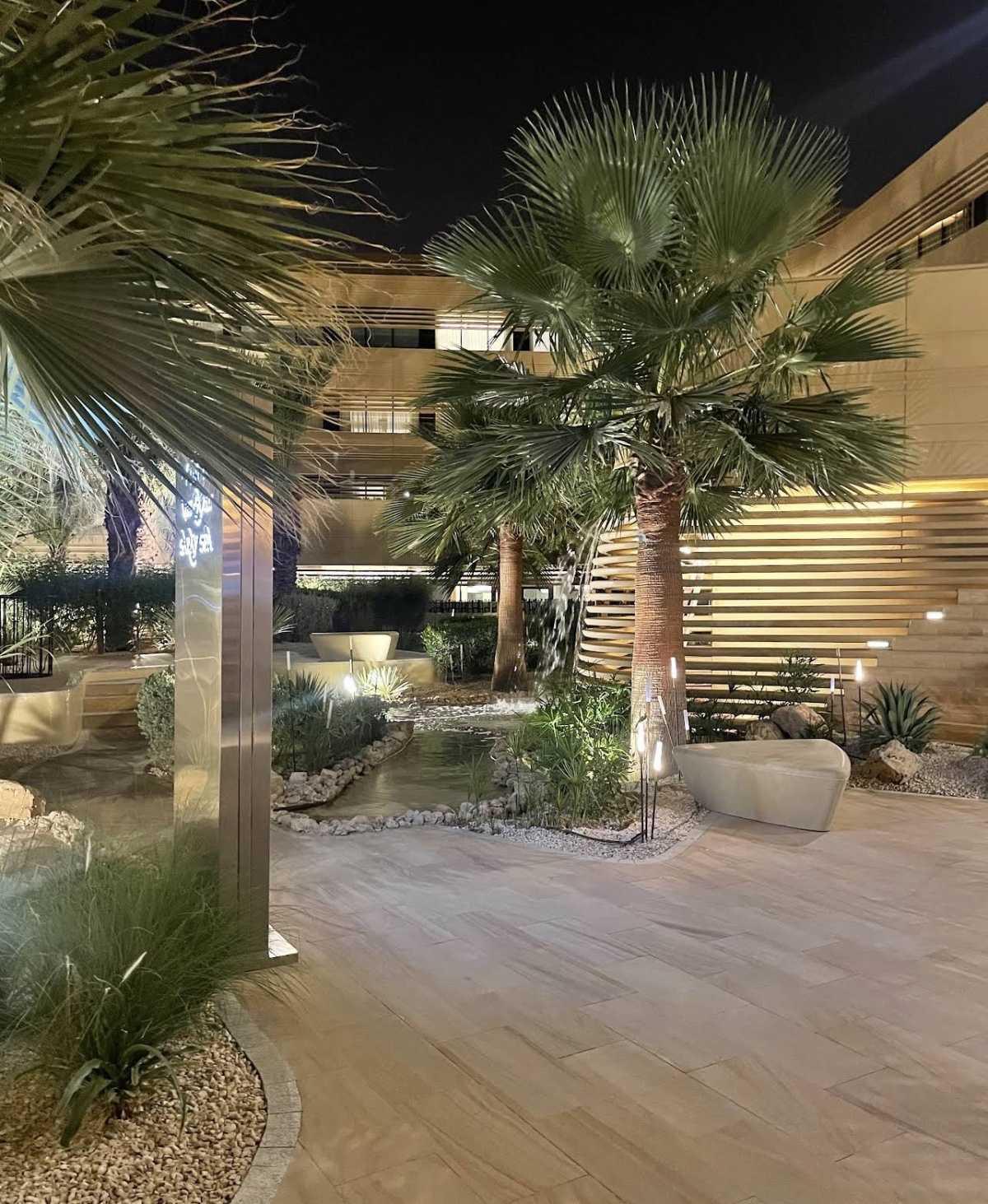 Oud Square - عود سكوير Oud Square - عود سكوير