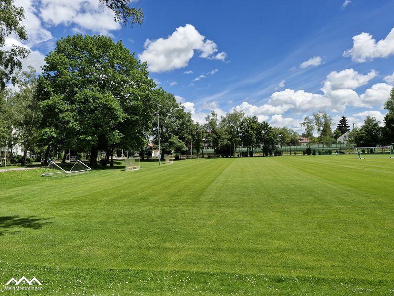 Fussballplatz am Stadion