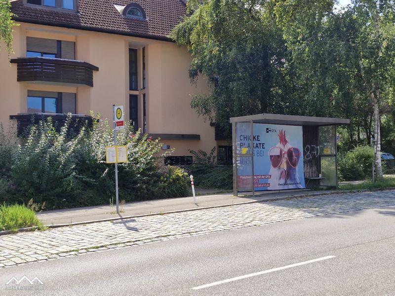 Bushaltestelle am Eisstadion