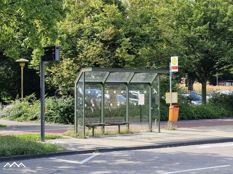 Bushaltestelle am Klinikum