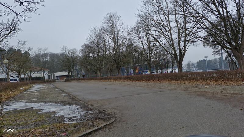 Parkplatz am BBZ (2)