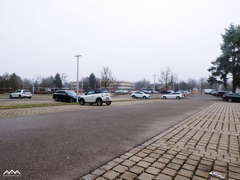 Parkplatz am BBZ (1)