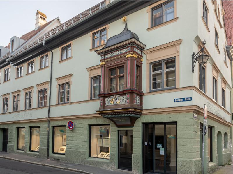 Menzel Farbe und Gold Menzel Farbe und Gold