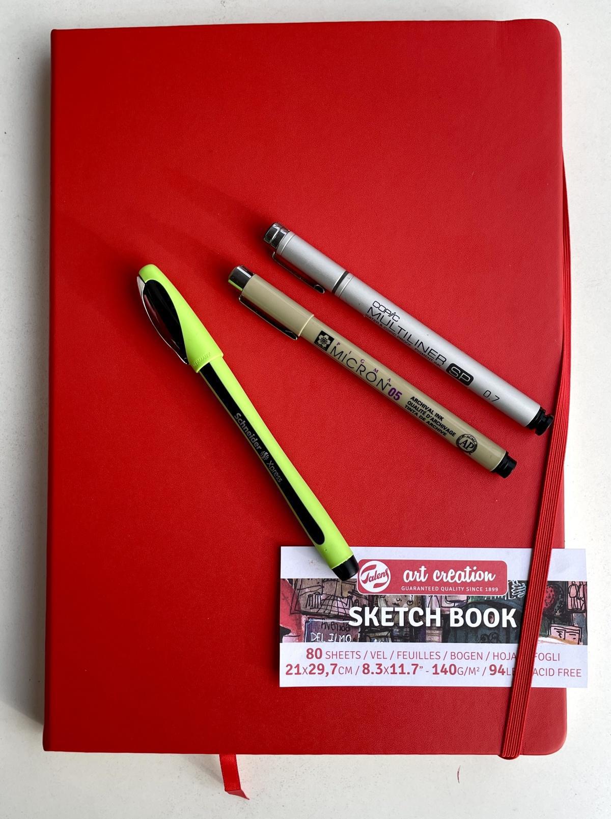 Materialien: Skizzenbuch und Farben