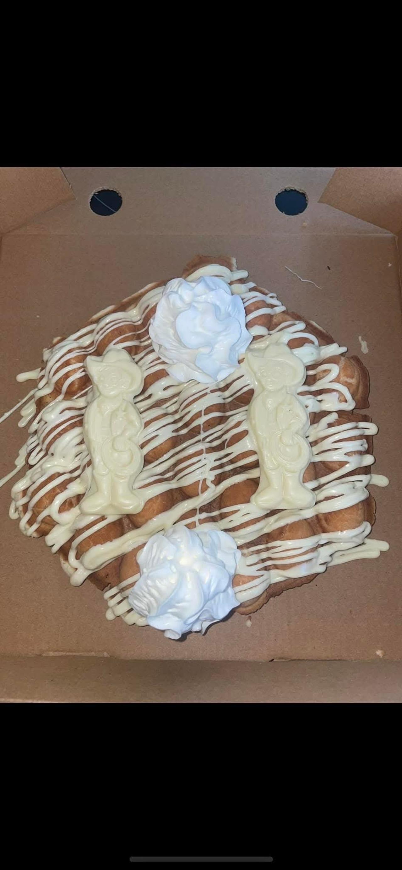 White Chocolate sauce and Milky Bar
