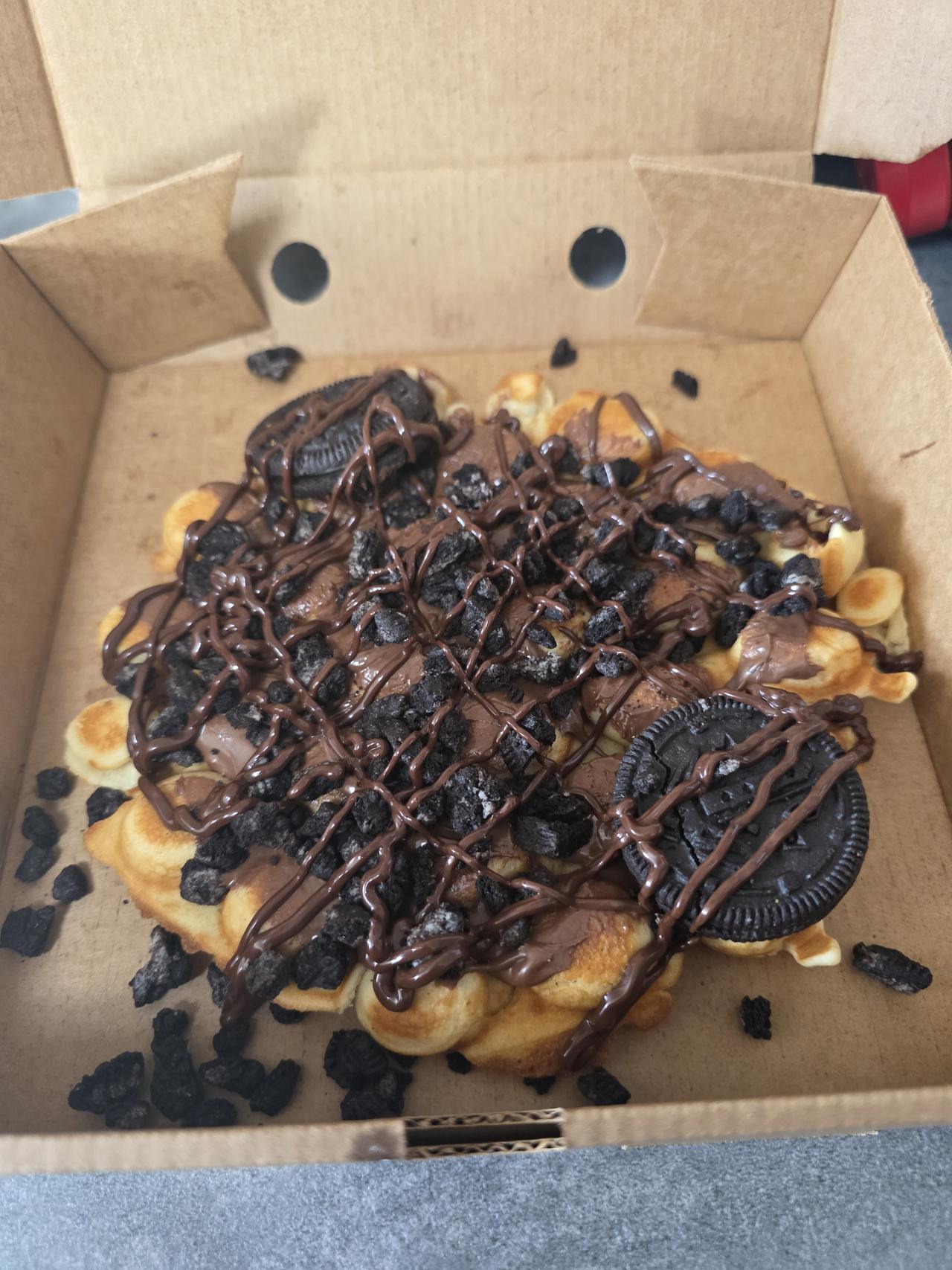 Oreo and Dark Chocolate Sauce