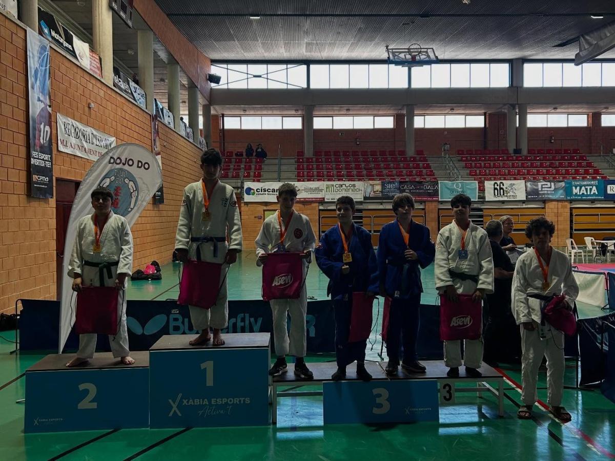El Club Deportivo Algar regresa de la Copa de la Comunitat Valenciana de Jávea con siete medallas en judo