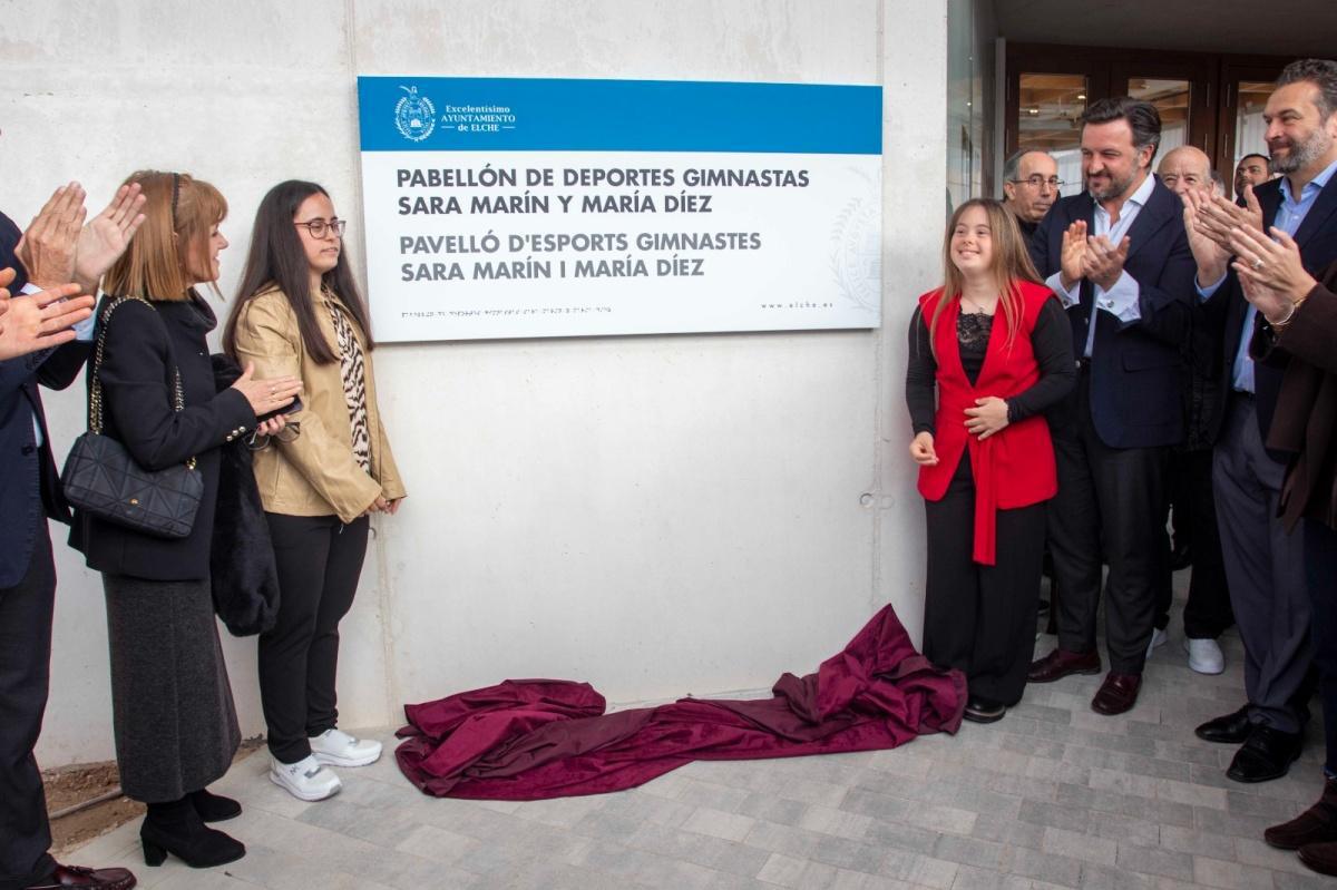 Elche inaugura el pabellón inclusivo Sara Marín y María Díez con un partido de baloncesto en silla de ruedas Elche inaugura el pabellón inclusivo Sara Marín y María Díez con un partido de baloncesto en silla de ruedas