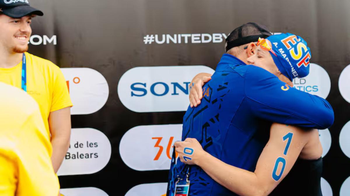 Ángela Martínez firma una plata en la Copa del Mundo de Ibiza y se proclama campeona de España en 10 km aguas abiertas Ángela Martínez firma una plata en la Copa del Mundo de Ibiza y se proclama campeona de España en 10 km aguas abiertas