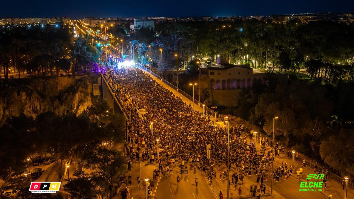 La Elche Night Race bate todos sus récords en su quinta edición con más de 6.000 corredores La Elche Night Race bate todos sus récords en su quinta edición con más de 6.000 corredores