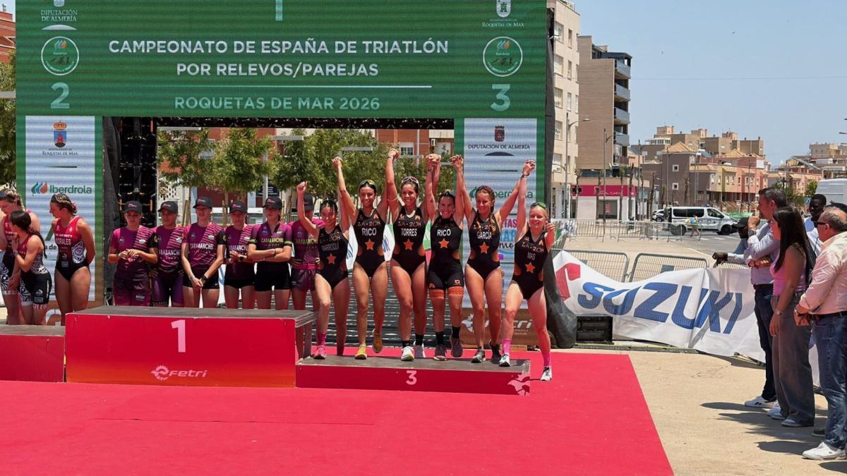 El equipo femenino del LA 208 sube al podio en Roquetas y el masculino queda a un punto del ascenso El equipo femenino del LA 208 sube al podio en Roquetas y el masculino queda a un punto del ascenso