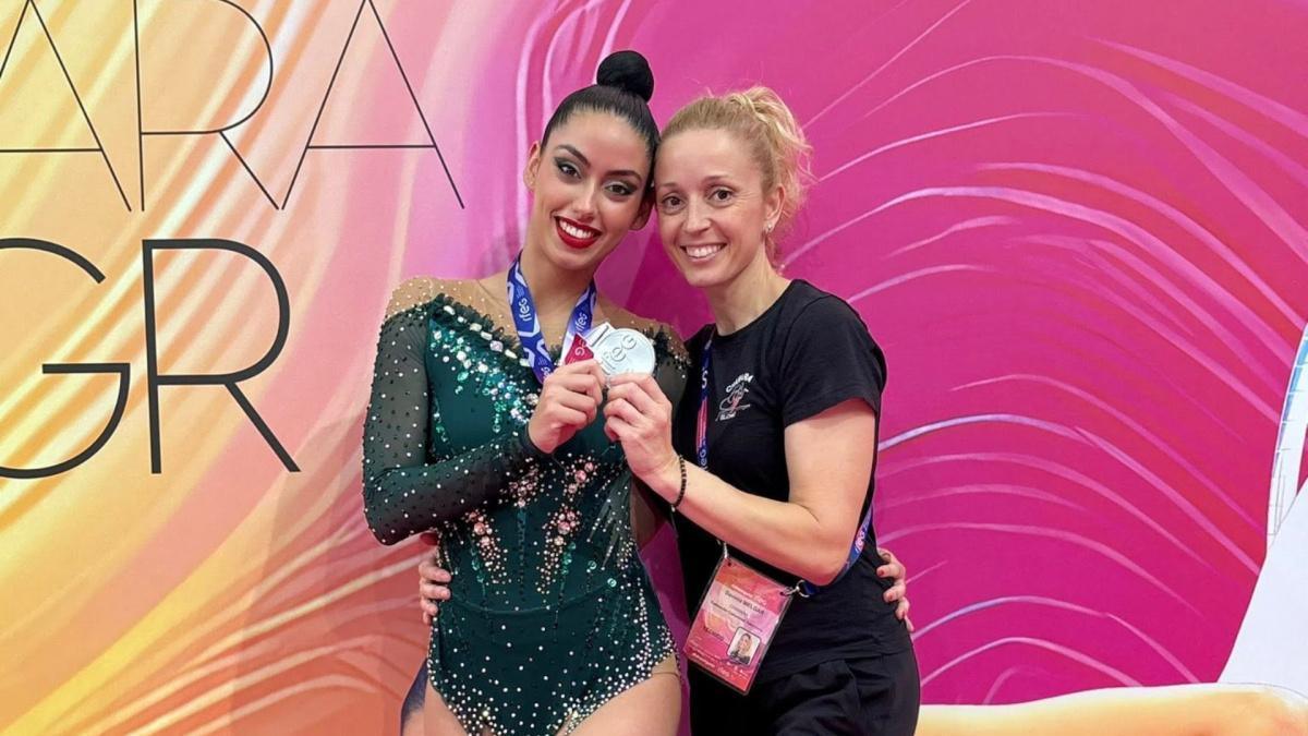 María González, del Club Chamara, subcampeona de España en aro en el Campeonato Nacional Individual de Guadalajara