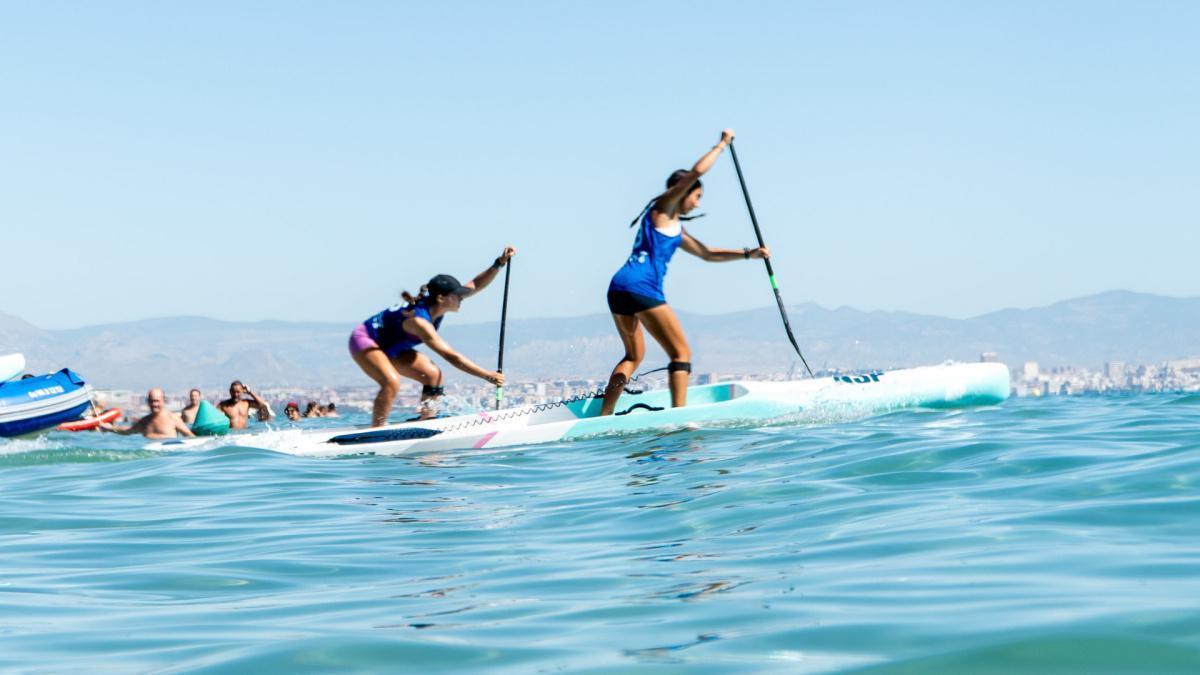 Sergio Cantoral y Alexia Soto firman el doblete en el II Elche Paddle Festival de Arenales del Sol Sergio Cantoral y Alexia Soto firman el doblete en el II Elche Paddle Festival de Arenales del Sol