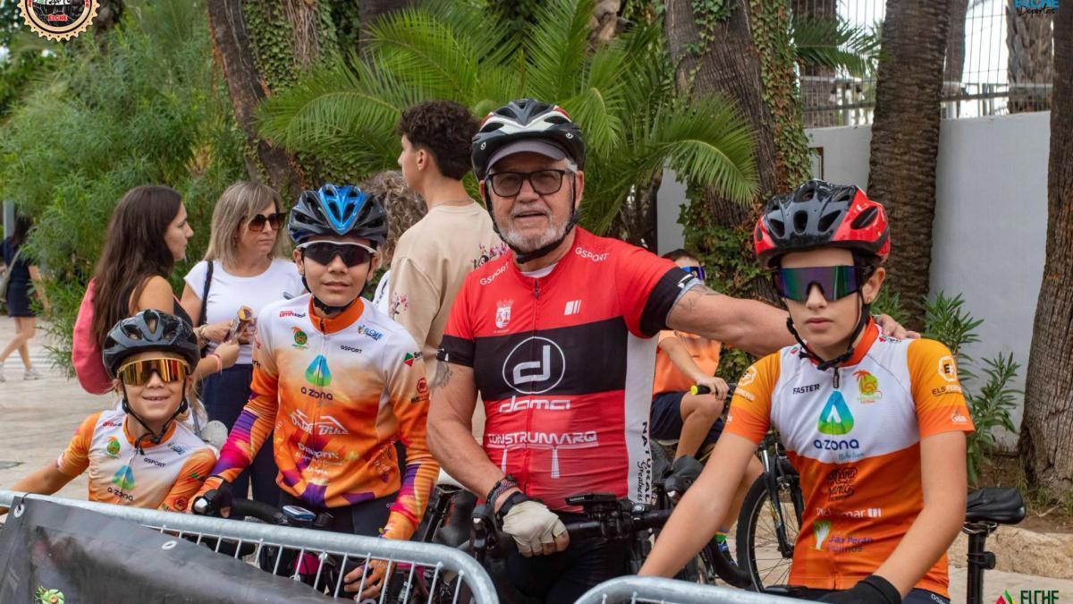 La V Marcha Demolision Bike reúne a más de 400 ciclistas en Elche en una jornada de éxito