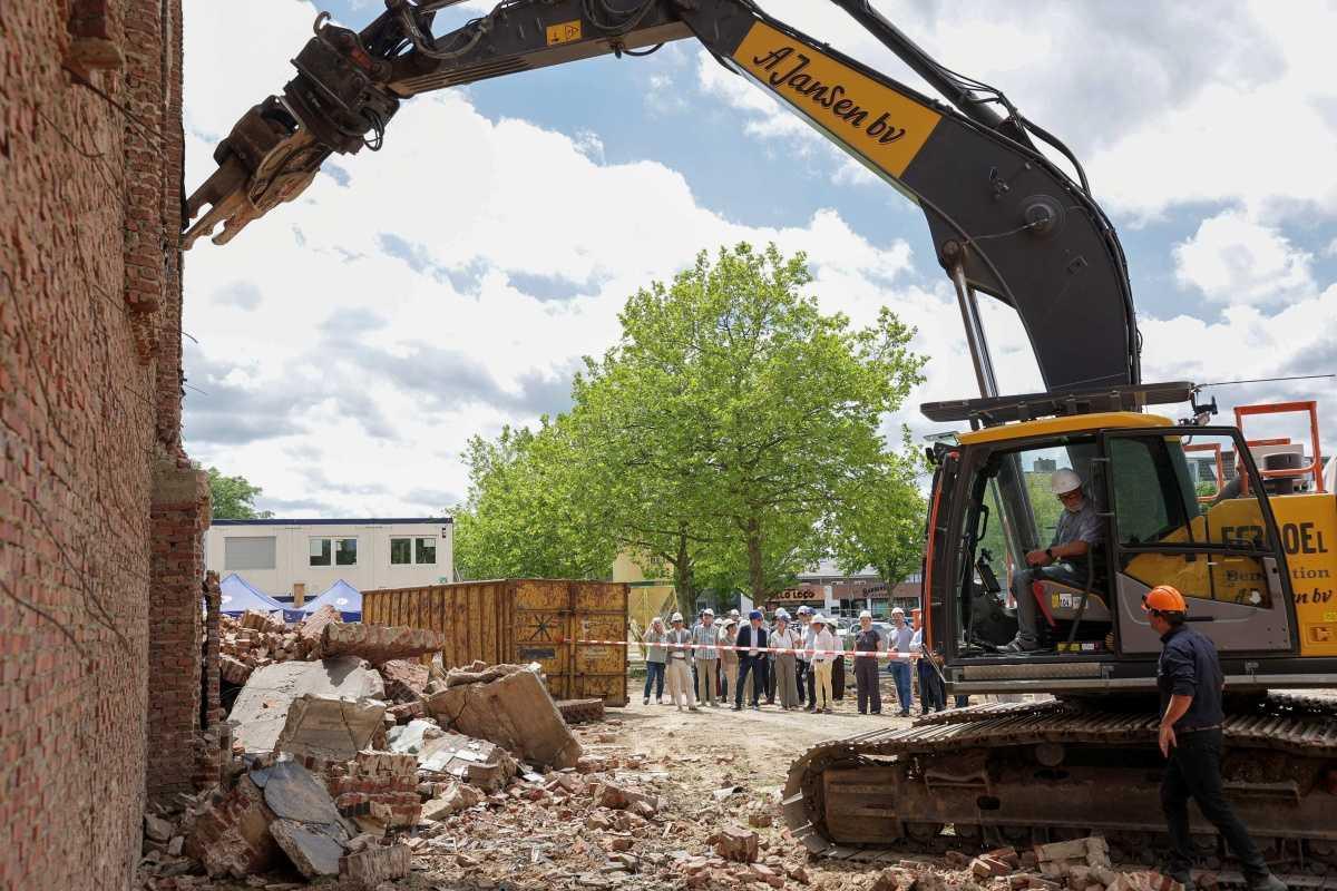 Feestelijk startsein voor bouw 99 woningen in Nieuwdorp Feestelijk startsein voor bouw 99 woningen in Nieuwdorp