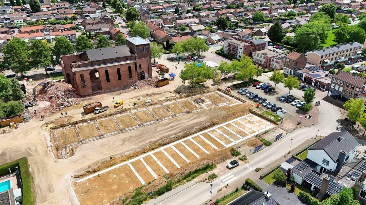 Feestelijk startsein voor bouw 99 woningen in Nieuwdorp