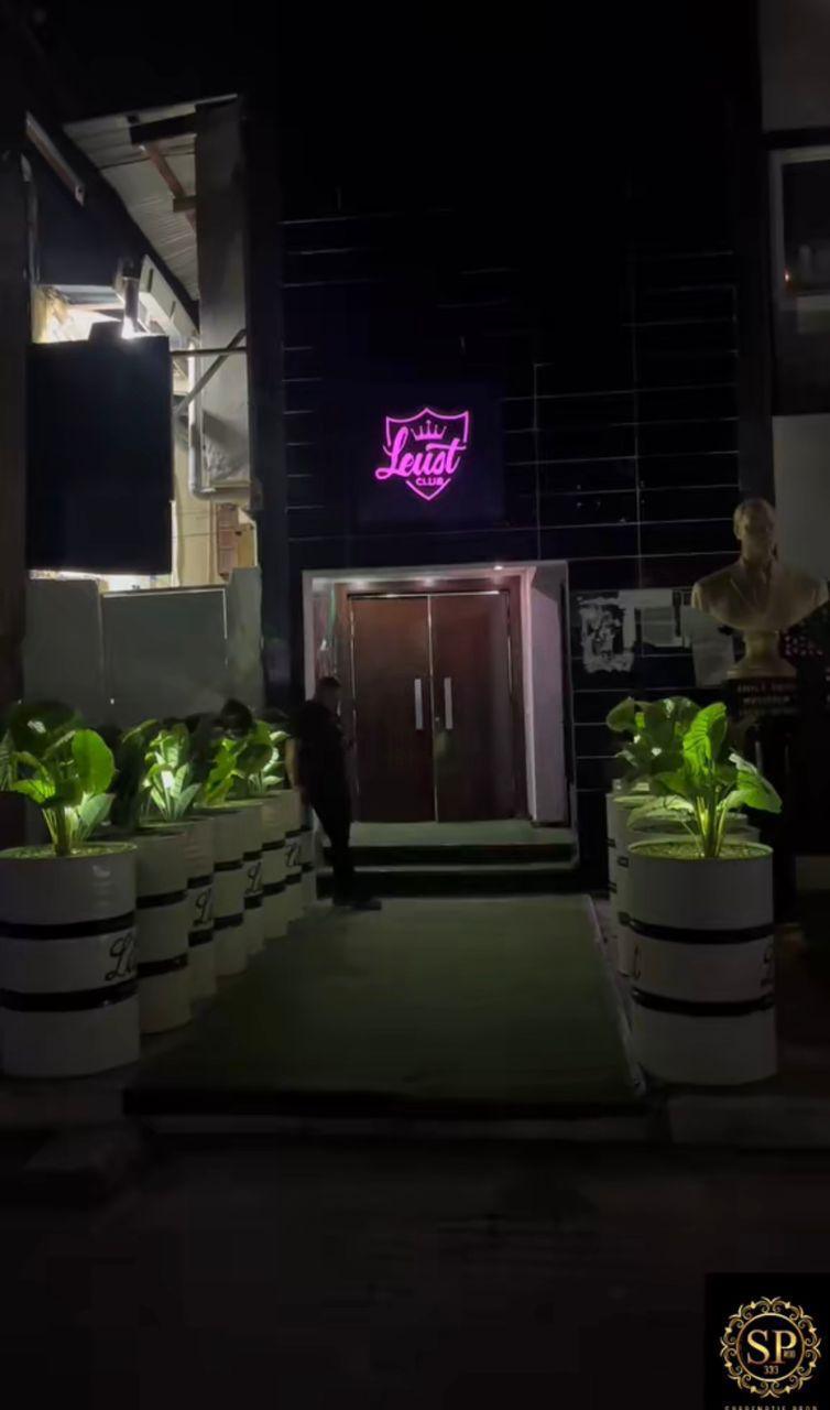 Leust Club Leust Club