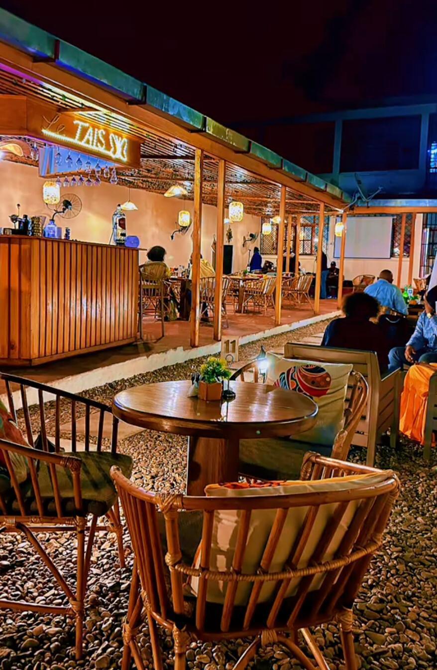 Le Taïs Restaurant Bar Le Taïs Restaurant Bar