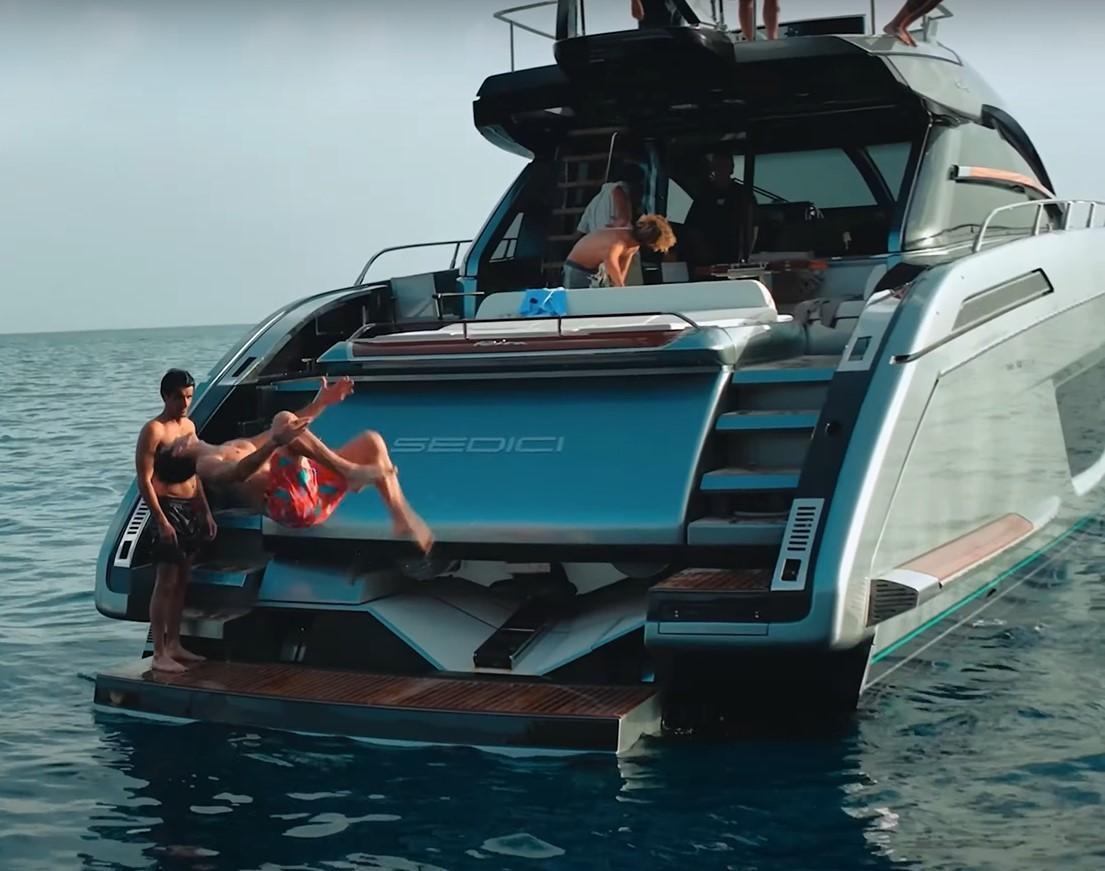 Le nouveau yacht de Charles Leclerc : l’élégance Riva