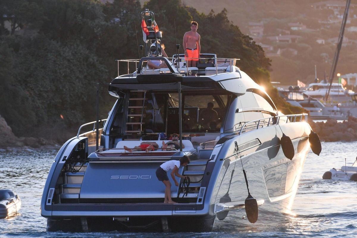 Le nouveau yacht de Charles Leclerc : l’élégance Riva