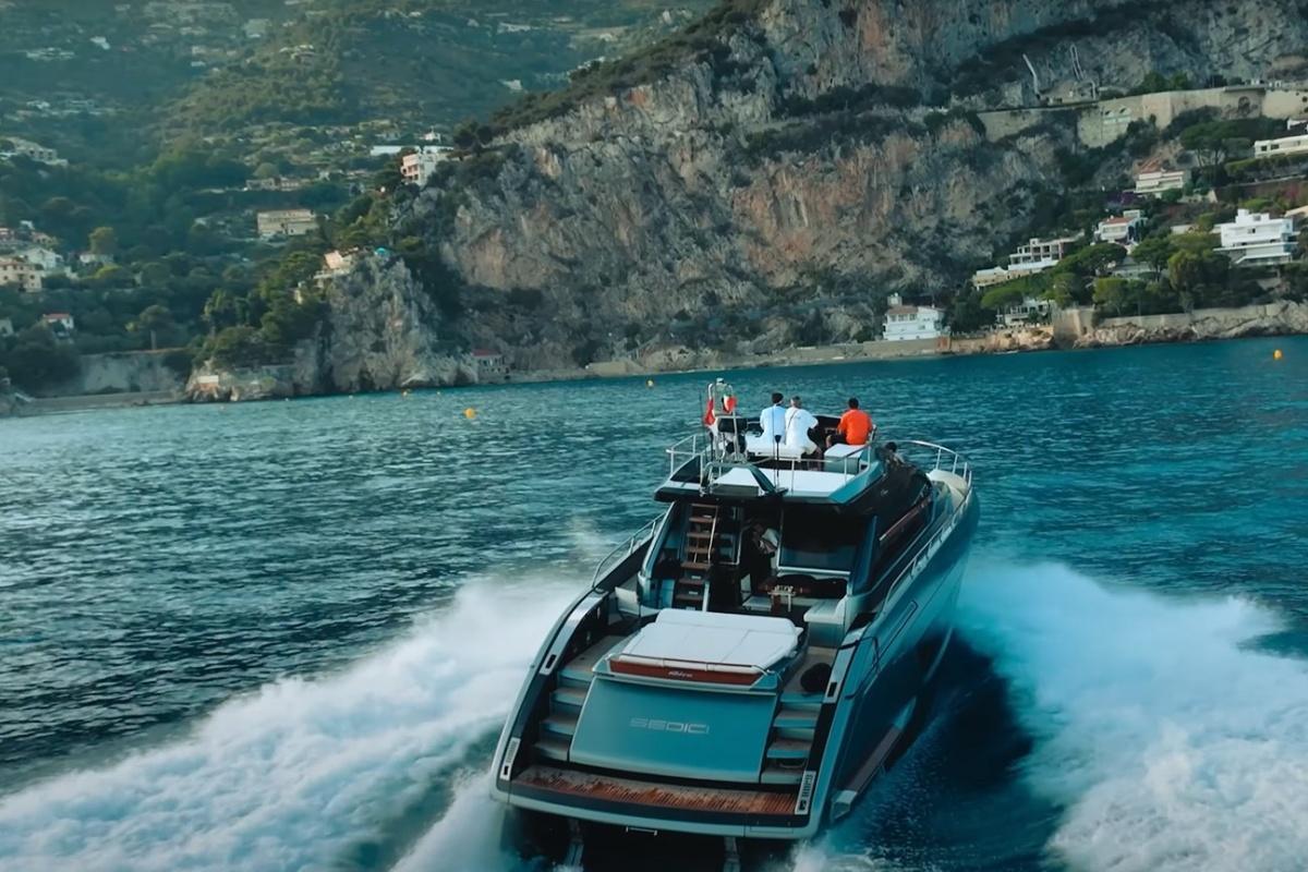 Le nouveau yacht de Charles Leclerc : l’élégance Riva