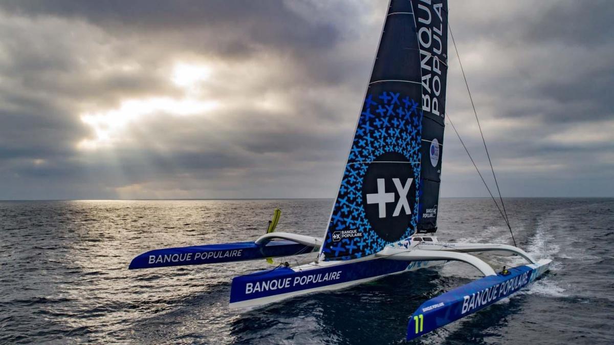 Maxi Banque Populaire XI : le géant des mers fait sensation à Port Camargue Maxi Banque Populaire XI : le géant des mers fait sensation à Port Camargue