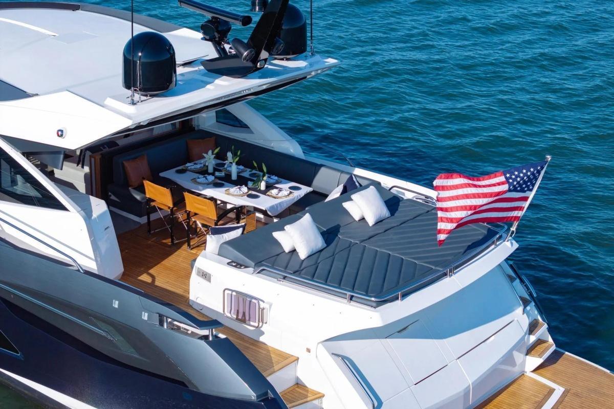 STAR OF THE SEVEN SEAS - Sunseeker Predator 74 STAR OF THE SEVEN SEAS - Sunseeker Predator 74