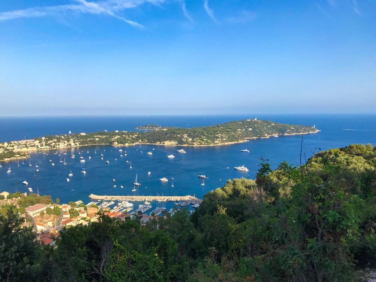 Saint-Jean-Cap-Ferrat : quand le luxe rencontre la Méditerranée Saint-Jean-Cap-Ferrat : quand le luxe rencontre la Méditerranée