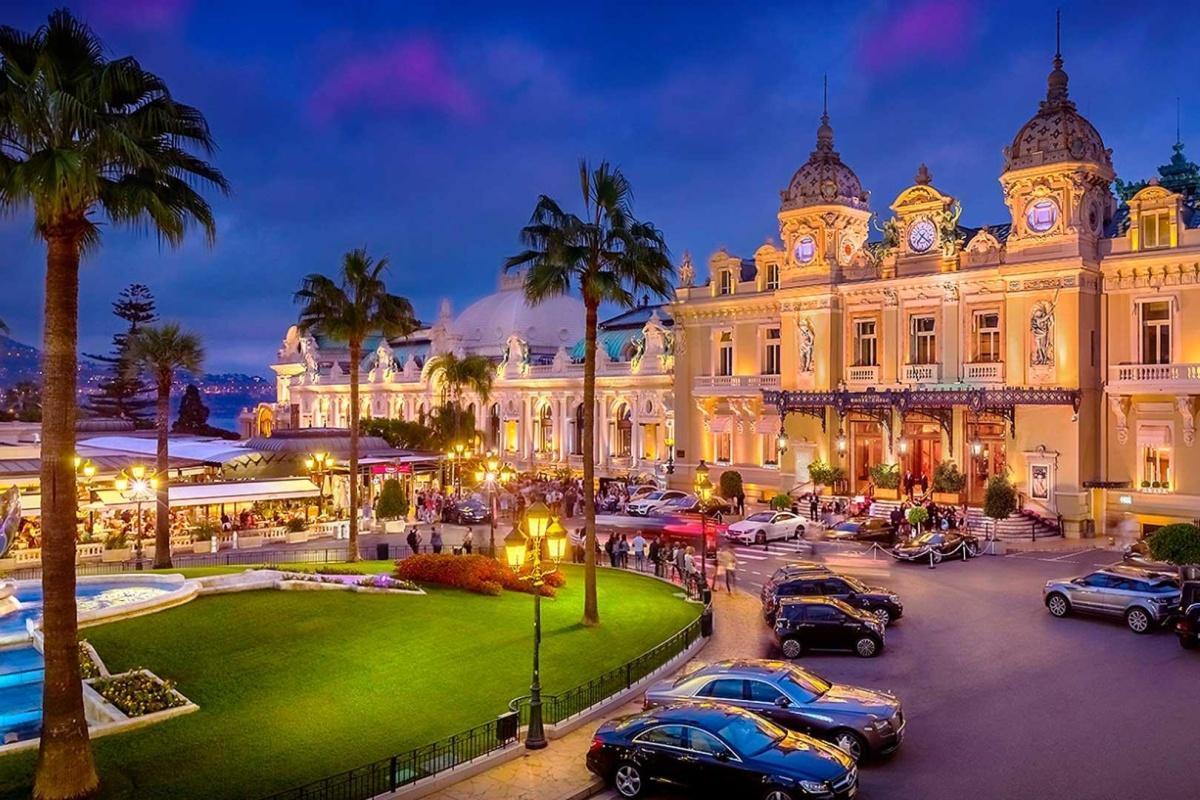 L'essor des grandes fortunes en France : une nouvelle dynamique pour le yachting de prestige L'essor des grandes fortunes en France : une nouvelle dynamique pour le yachting de prestige