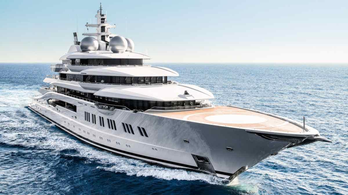 AMADEA : 106 mètres de grâce et de démesure signés Lürssen