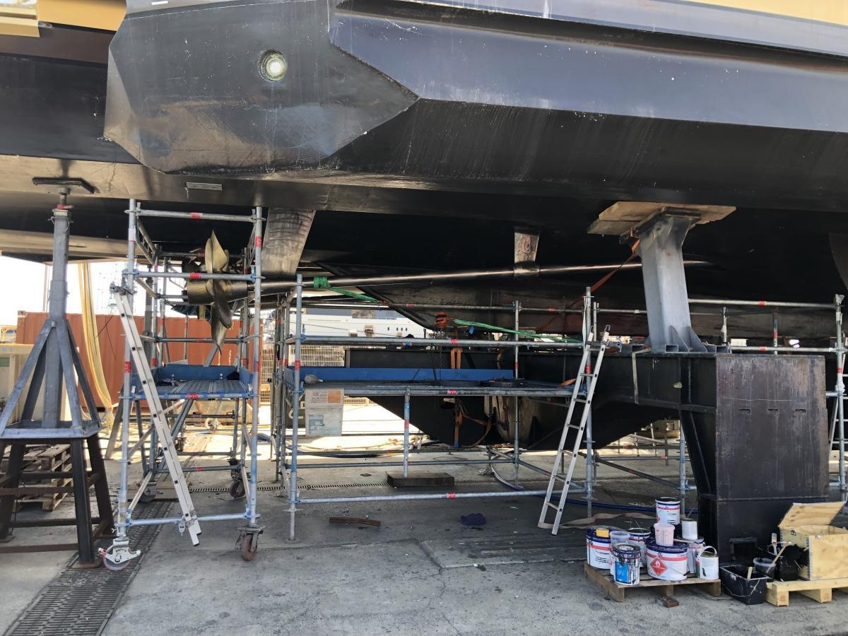 KHALILAH, le premier superyacht entièrement construit en carbone KHALILAH, le premier superyacht entièrement construit en carbone