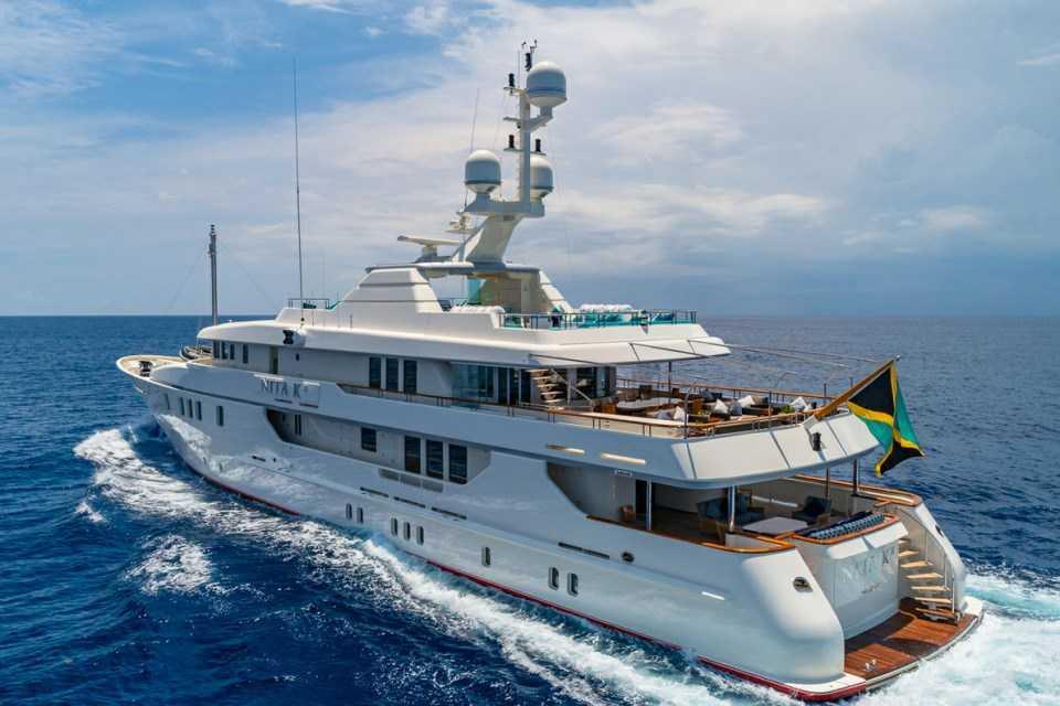 NITA K II à Monaco : l’Amels de 52 mètres qui conjugue élégance et art de vivre en mer