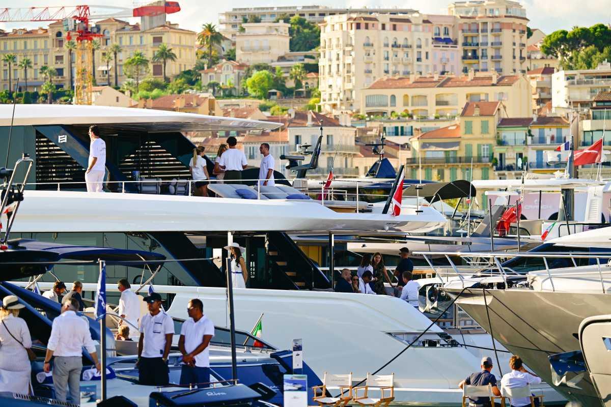 Cannes Yachting Festival ou Monaco Yacht Show : deux visions du yachting, deux expériences complémentaires Cannes Yachting Festival ou Monaco Yacht Show : deux visions du yachting, deux expériences complémentaires