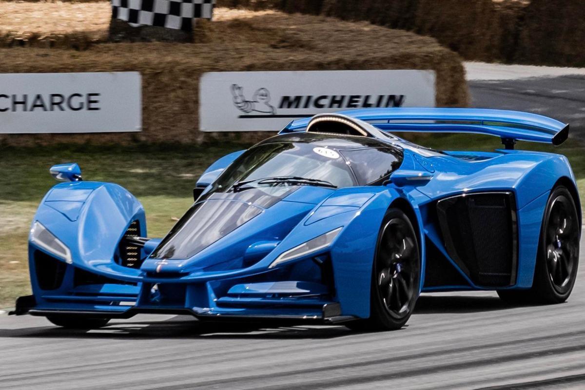 Antoine Arnault investit dans Delage : la D12 de 1 000 chevaux séduit le monde du luxe