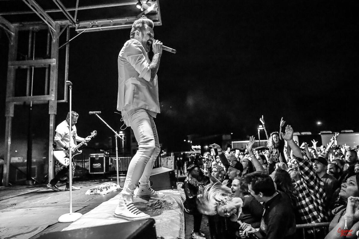 Hinder Sidetrack show at the Gaslight Social Concert Review