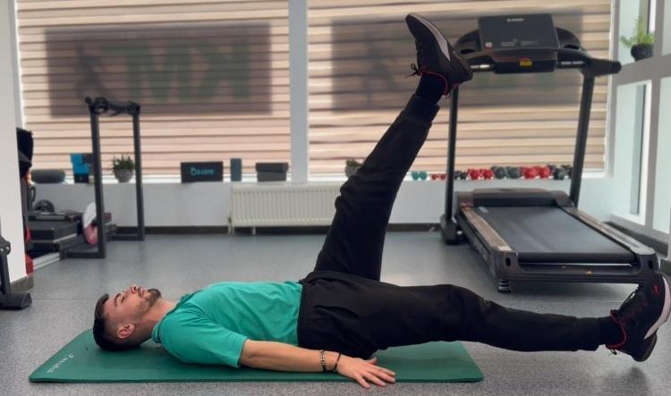 #6 Ridicare laterală a picioarelor din culcat lateral (Side-Lying Double Leg Raise)