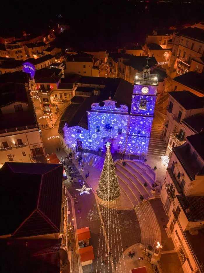 Candela, Il Paese del Natale