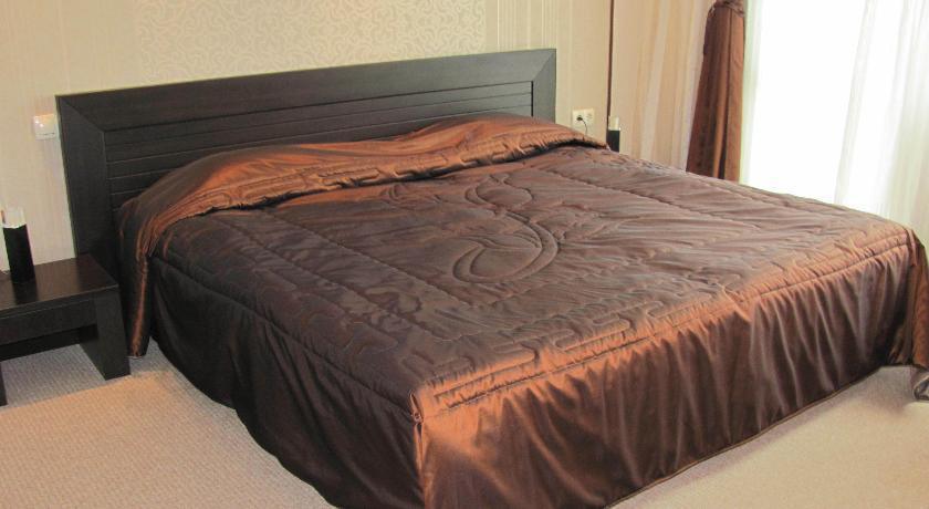 Хотел Езерото*** Хотел Езерото***