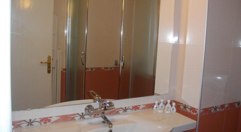 Хотел Езерото*** Хотел Езерото***