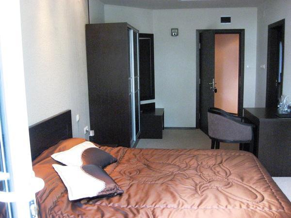 Хотел Езерото*** Хотел Езерото***