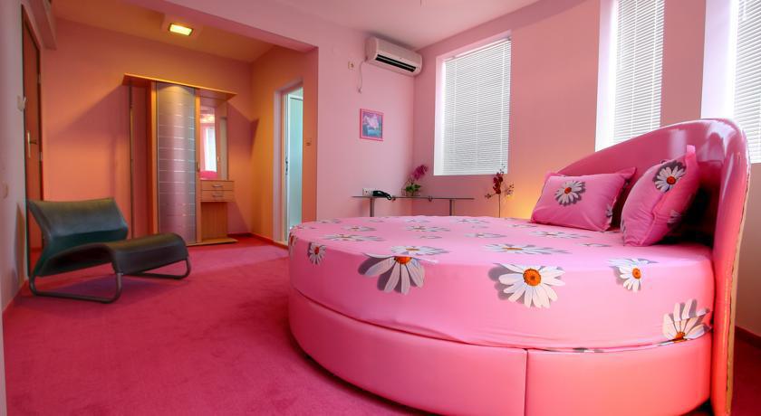 Семеен хотел Мания*** Семеен хотел Мания***