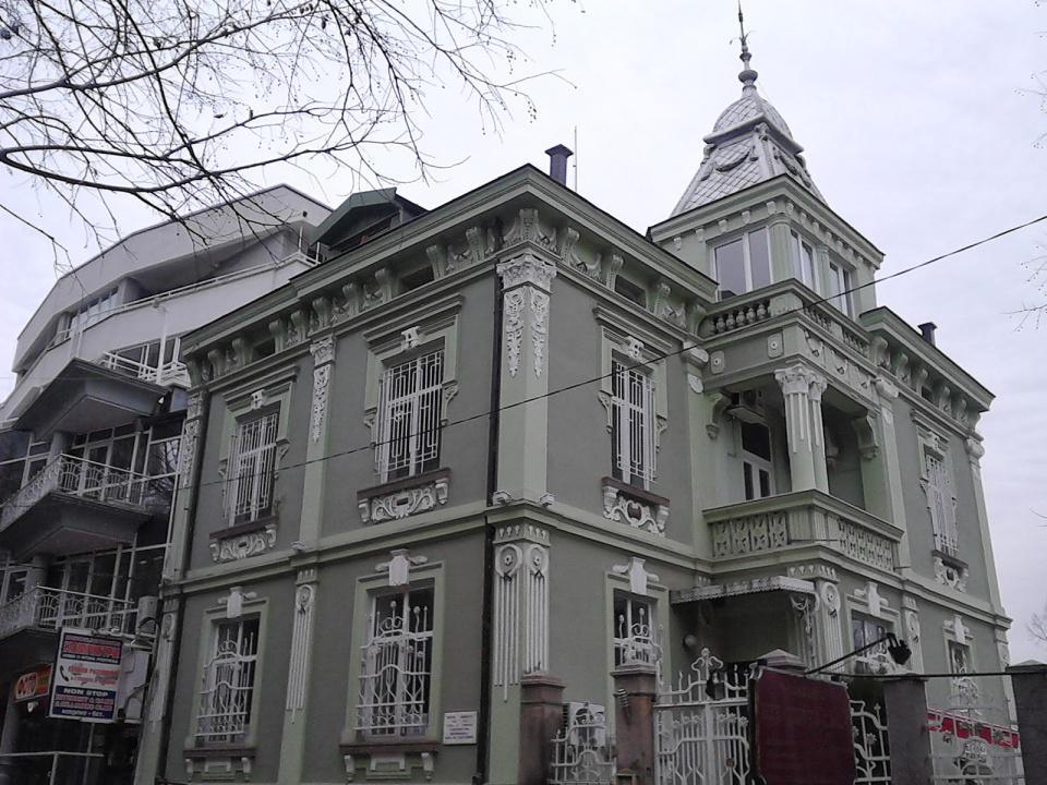 Ресторант "Бухчева къща"  Ресторант "Бухчева къща"