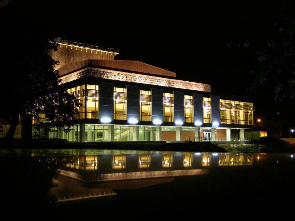 Опера Опера