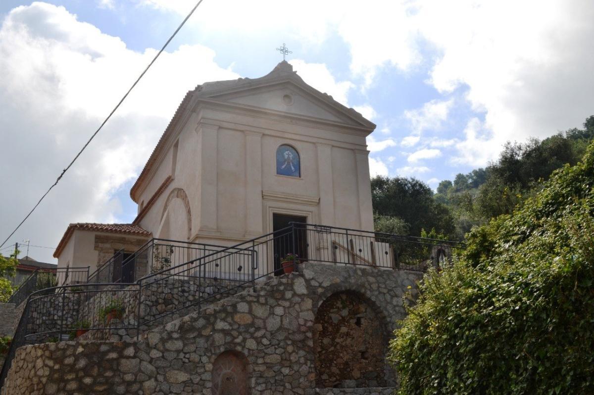 L'antica Chiesa di San Nicola - The ancient Church of Saint Nicholas