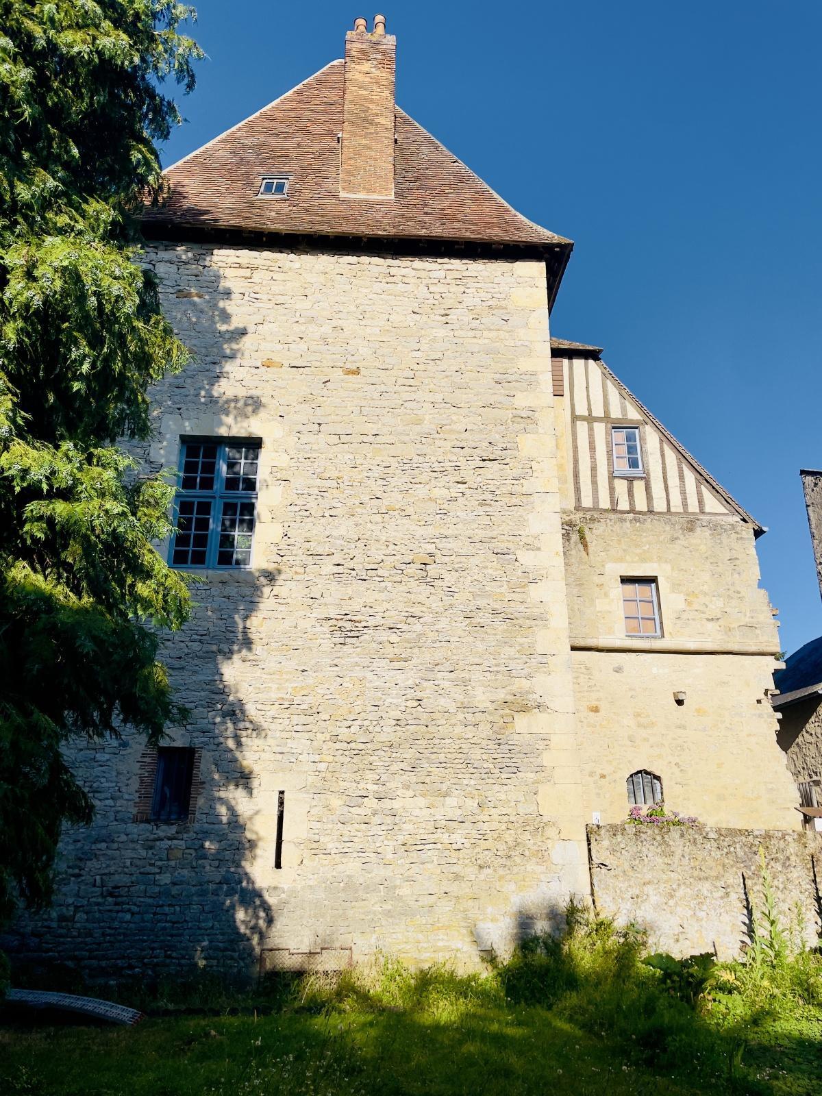 Ancien château de La Ferté-Bernard Ancien château de La Ferté-Bernard